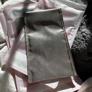 Faraday phone case and holds credit cards